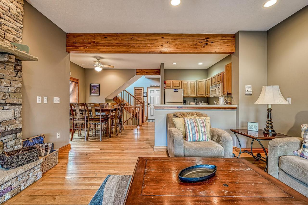 Roze Creek Villa McHenry Buitenkant foto